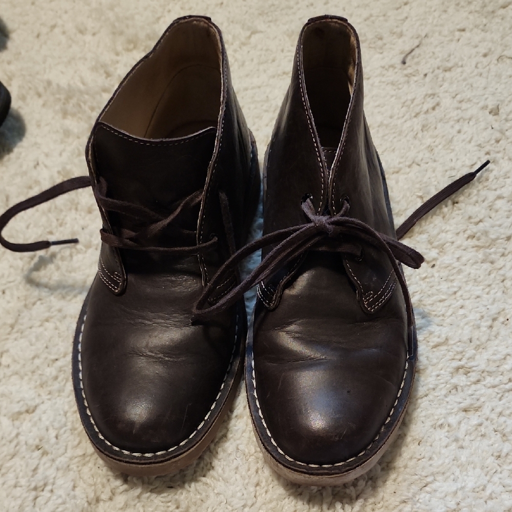 L.L. Bean Brown Chukka Boots with Lace-Up Design